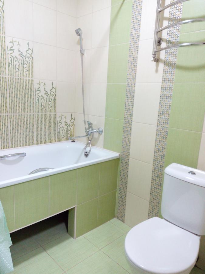 Two-Bedroom Apartment In The Center Khmelʼnytsʼkyy エクステリア 写真