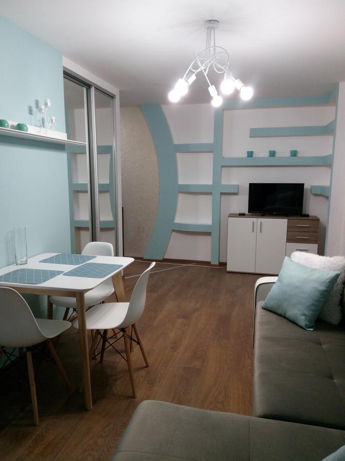 Two-Bedroom Apartment In The Center Khmelʼnytsʼkyy エクステリア 写真